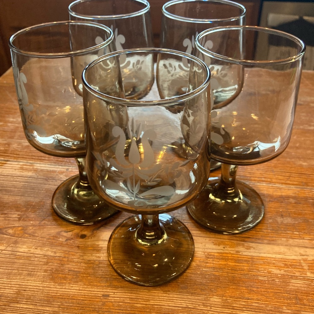 Set a five vintage Pfaltzgraff Village Wine goblets